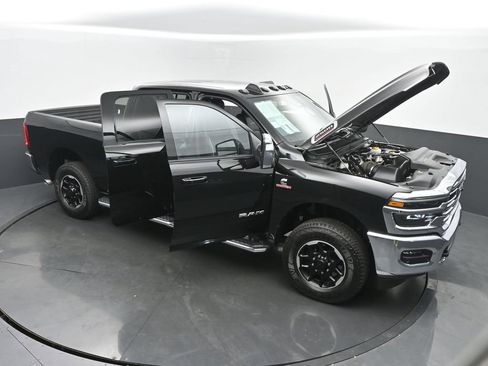 Used 2025 RAM 2500 Laramie AWD/4WD image 83