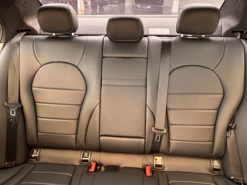 Used 2018 Mercedes-Benz C 300 Sedan image 17
