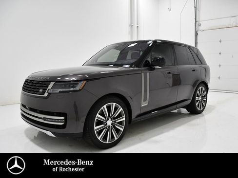 Used 2023 Land Rover Range Rover Autobiography AWD/4WD image 1