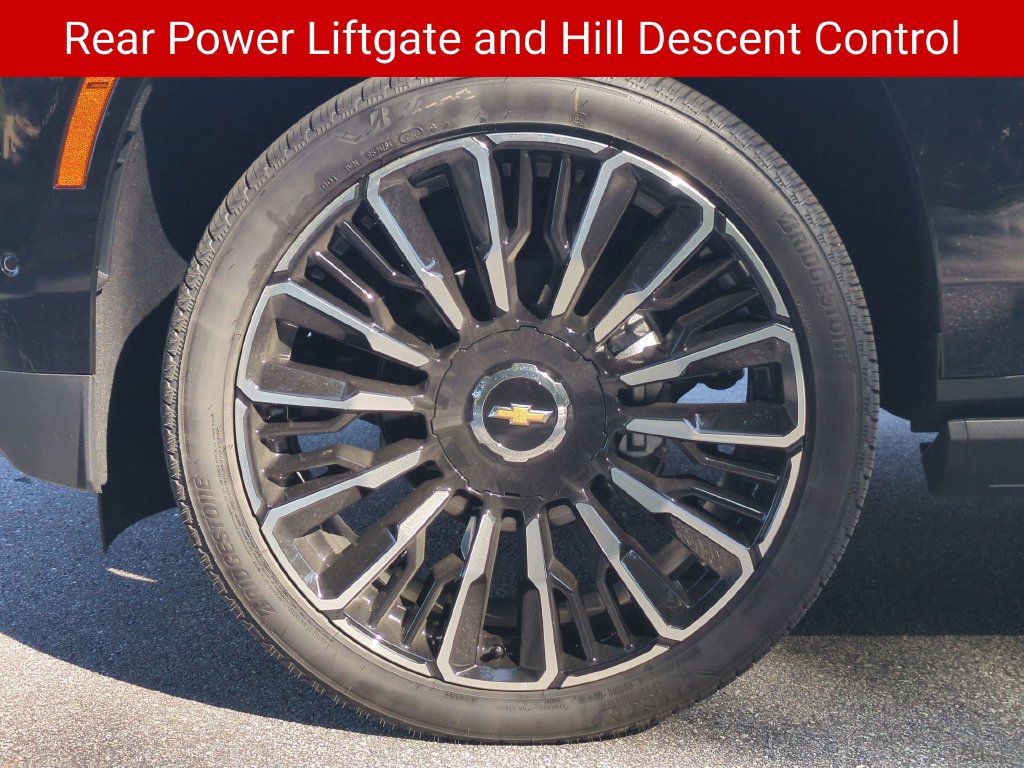 New 2026 Chevrolet Tahoe High Country AWD/4WD image 12