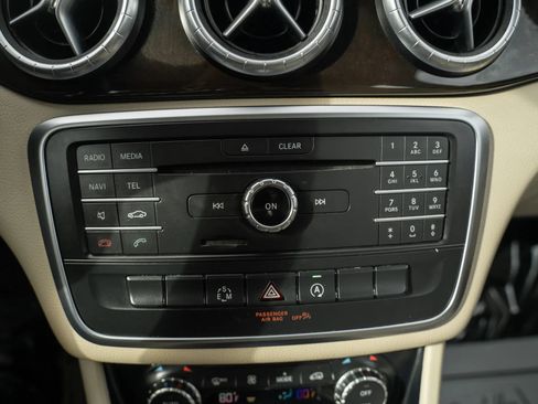 Used 2015 Mercedes-Benz CLA 250 image 23