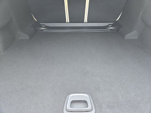 Used 2025 Mercedes-Benz E 350 Sedan image 30