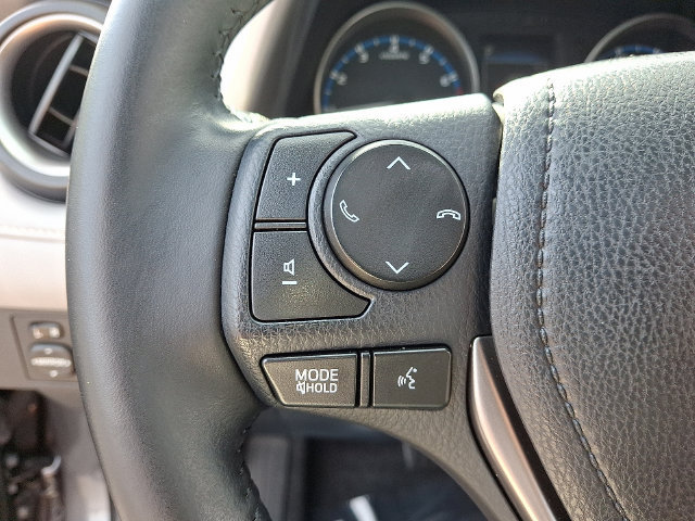 Used 2018 Toyota RAV4 XLE AWD/4WD image 21
