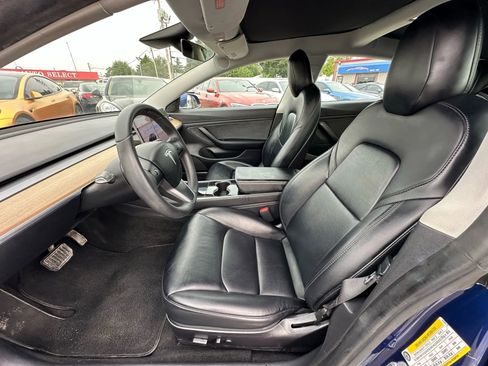 Used 2020 Tesla Model 3 Long Range image 11