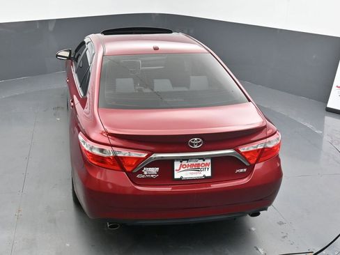 Used 2015 Toyota Camry XSE image 36