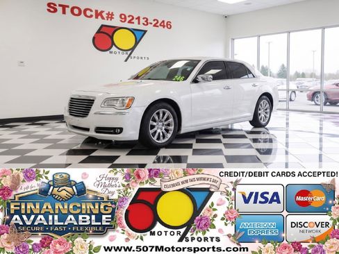 Used 2012 Chrysler 300 Limited RWD image 1