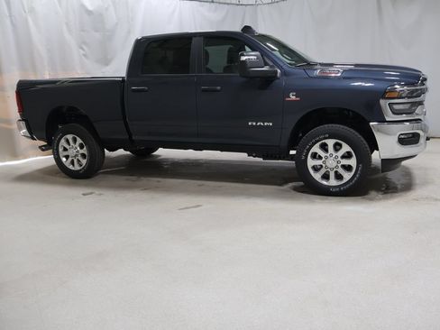New 2026 RAM 2500 Big Horn AWD/4WD image 6