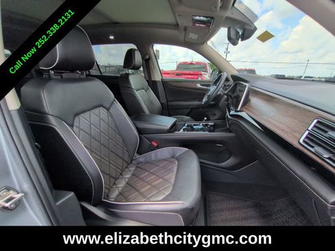 Used 2024 Volkswagen Atlas SEL Premium R-Line AWD/4WD image 22