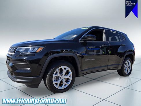 Used 2024 Jeep Compass Sport AWD/4WD image 2