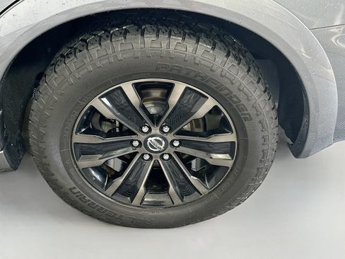 Used 2020 Nissan Armada Platinum w/ Captain's Chairs Package AWD/4WD image 33
