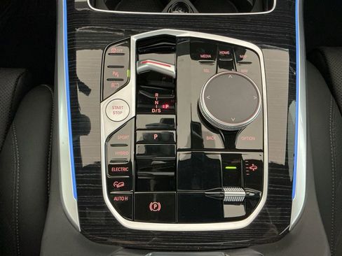 New 2026 BMW X5 xDrive50e AWD/4WD image 16