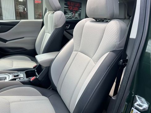 Used 2024 Subaru Forester Premium AWD/4WD image 10