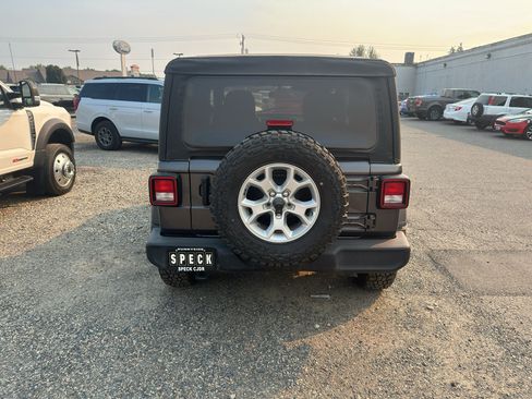 Used 2021 Jeep Wrangler Sport AWD/4WD image 3