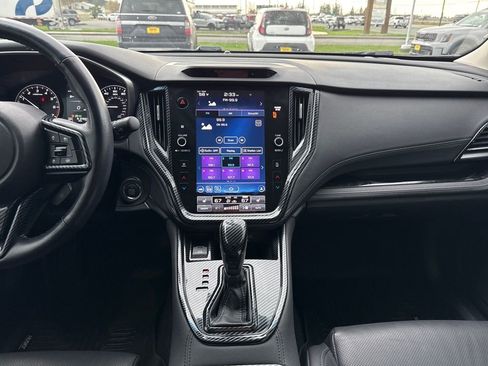 Used 2022 Subaru Outback Limited image 24