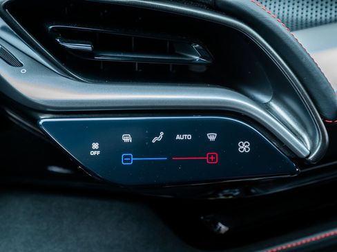 Used 2022 Ferrari SF90 Stradale AWD/4WD image 19