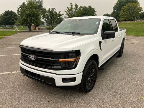 Used 2025 Ford F150 XLT w/ Equipment Group 301A Standard AWD/4WD image 4