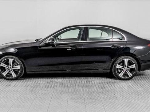 Used 2025 Mercedes-Benz C 300 Sedan image 3
