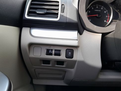 Used 2015 Subaru Crosstrek 2.0i Premium w/ Moonroof Package image 13