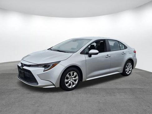 Used 2021 Toyota Corolla LE image 7