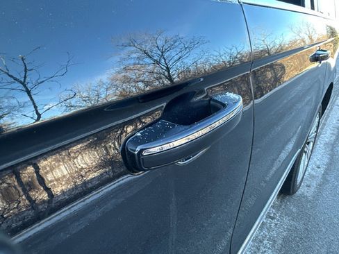 Used 2023 Lincoln Navigator L 4WD image 12