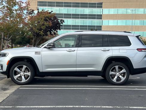 Used 2021 Jeep Grand Cherokee L Limited image 7