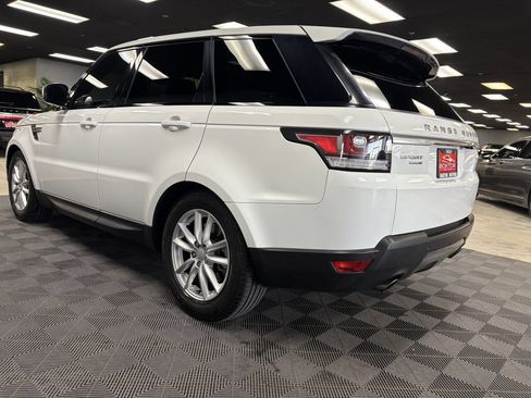 Used 2016 Land Rover Range Rover Sport SE image 7