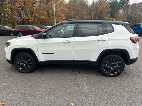 New 2026 Jeep Compass Limited AWD/4WD image 10