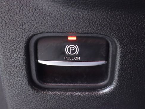 Used 2021 Jeep Grand Cherokee L Laredo w/ Luxury Tech Group I AWD/4WD image 11