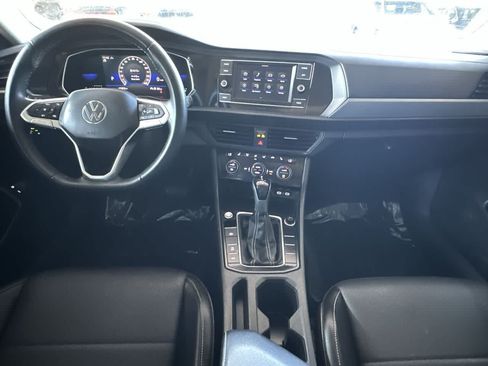 Used 2022 Volkswagen Jetta SE FWD image 24