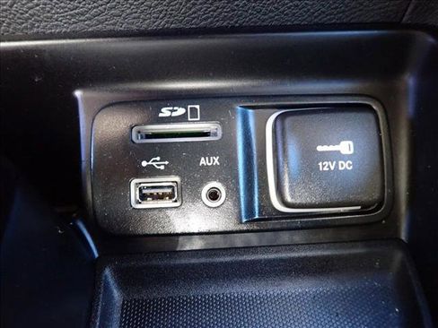 Used 2015 Jeep Cherokee Sport AWD/4WD image 16