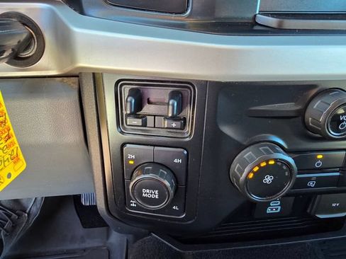 Used 2023 Ford F250 XLT w/ FX4 Off-Road Package AWD/4WD image 21