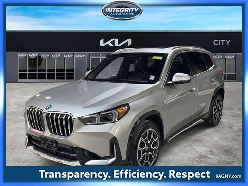 Used 2023 BMW X1 xDrive28i w/ Convenience Package image 4