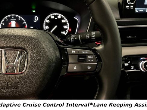 Used 2025 Honda Pilot EX-L image 12