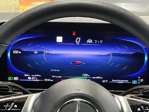 Used 2023 Mercedes-Benz EQE 500 4MATIC Sedan w/ Exclusive Trim Package image 32