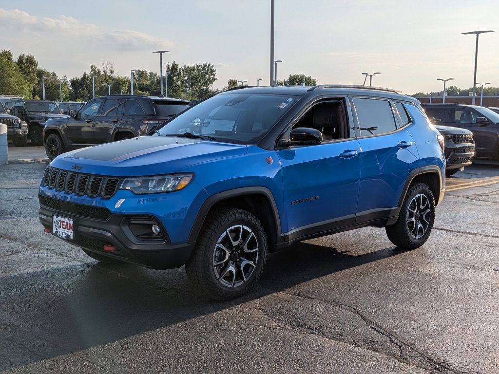 Used 2026 Jeep Compass Trailhawk AWD/4WD image 4