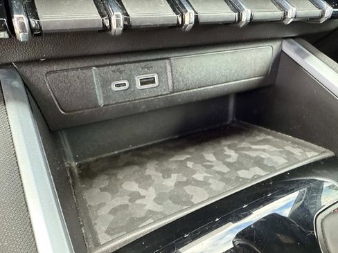 Used 2023 Chevrolet Colorado Z71 image 27