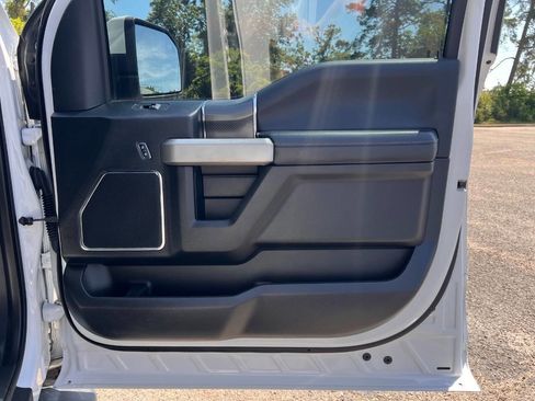 Used 2020 Ford F150 Lariat AWD/4WD image 16