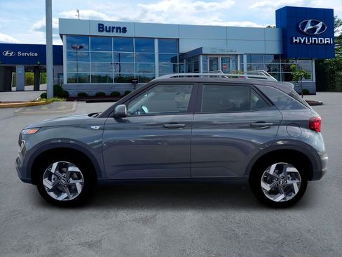 New 2026 Hyundai Venue SEL image 3