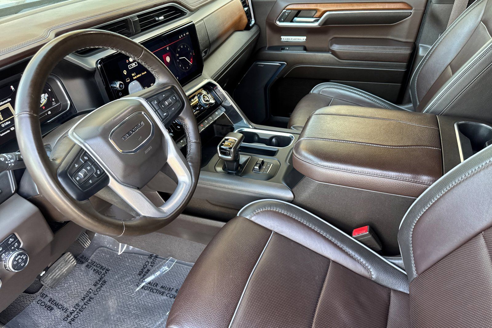 Certified 2023 GMC Sierra 1500 Denali w/ Denali Reserve Package AWD/4WD image 10