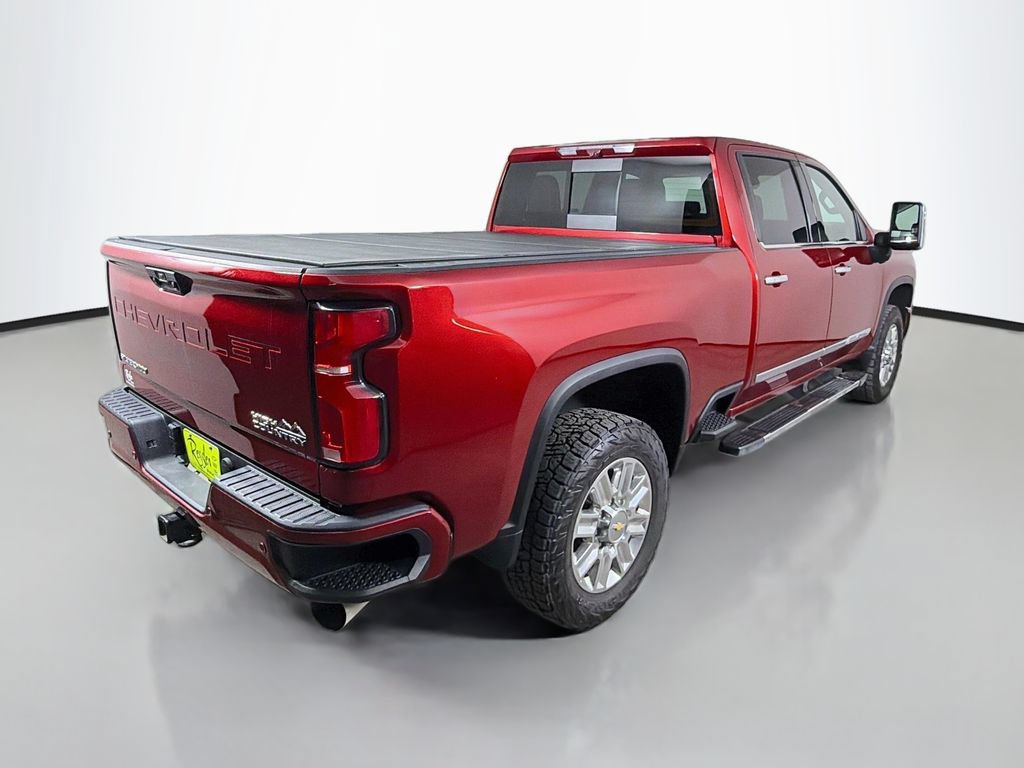 Used 2025 Chevrolet Silverado 2500 High Country w/ Technology Package AWD/4WD image 6