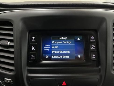 Used 2015 Chrysler 200 Limited w/ Convenience Group image 46