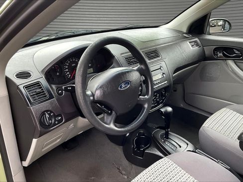 Used 2007 Ford Focus S FWD image 16