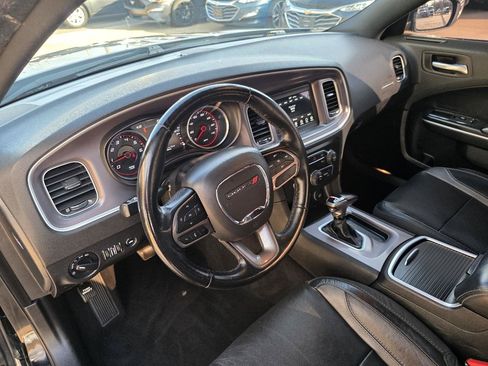 Used 2022 Dodge Charger SXT w/ Leather Interior Group RWD image 12
