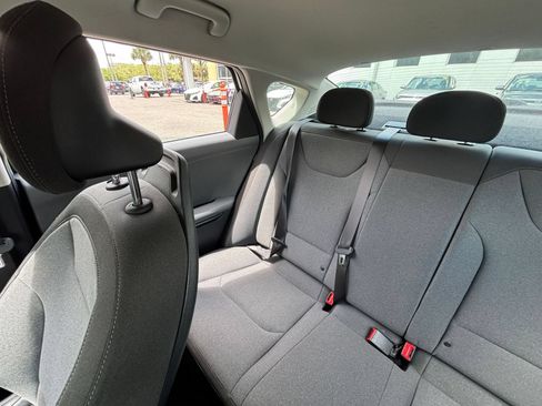 Used 2025 Kia K4 FWD image 38