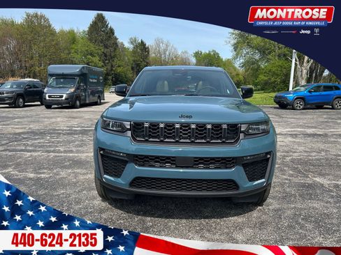 New 2026 Jeep Grand Cherokee Limited w/ Limited Altitude Package AWD/4WD image 8