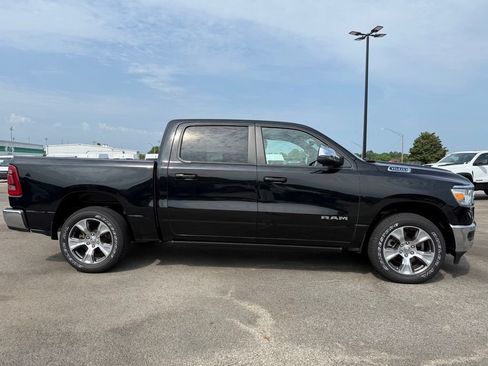 Used 2024 RAM 1500 Laramie AWD/4WD image 9