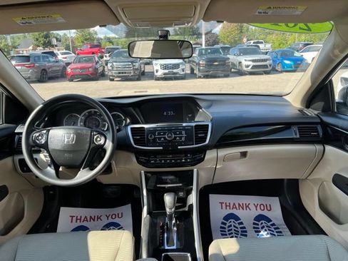 Used 2016 Honda Accord LX image 13