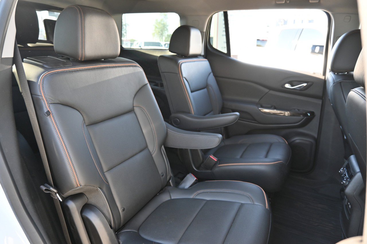 Used 2021 GMC Acadia AT4 w/ Technology Package AWD/4WD image 24
