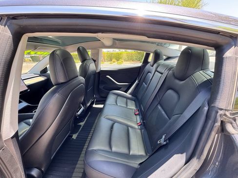 Used 2018 Tesla Model 3 Long Range AWD/4WD image 10