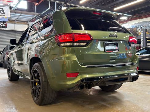 Used 2021 Jeep Grand Cherokee Trackhawk w/ Trailer Tow Group IV AWD/4WD image 10